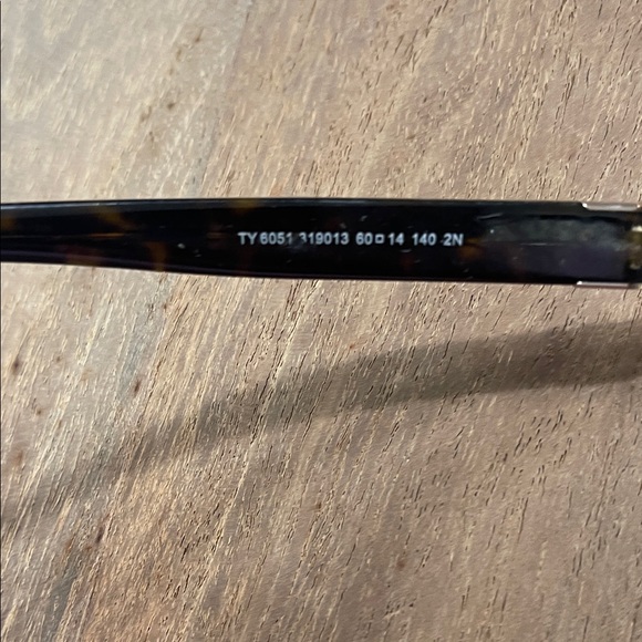 Tory Burch gold Aviator Sunglasses - Picture 4 of 8